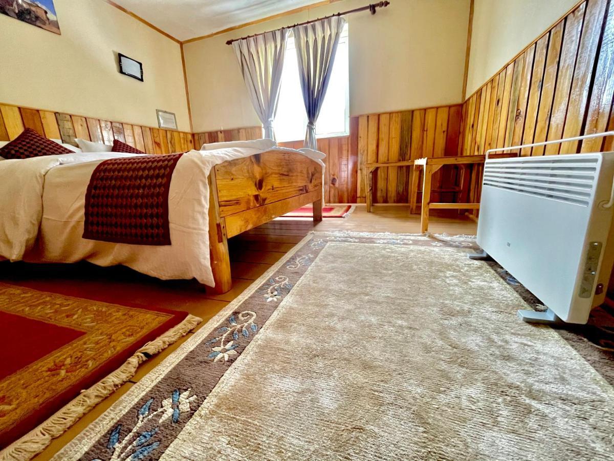 Panorama Lodge And Restaurant Namche Bazar Екстер'єр фото
